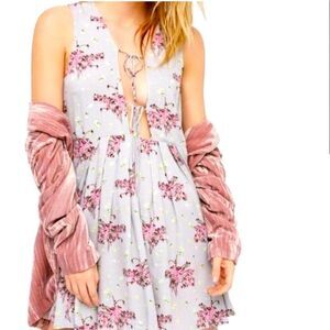 Free People Tunic Dress Lovely Day Gray and Purple Floral Size Small OB542520